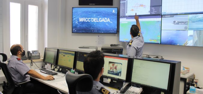 Marinha coordena resgate de tripulante ao largo dos Açores