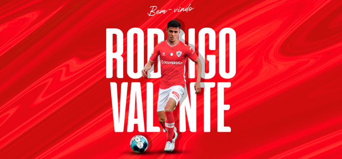 Santa Clara oficializa Rodrigo Valente
