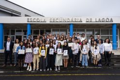 Melhores alunos da Secundária de Lagoa recebem prémios de mérito académico